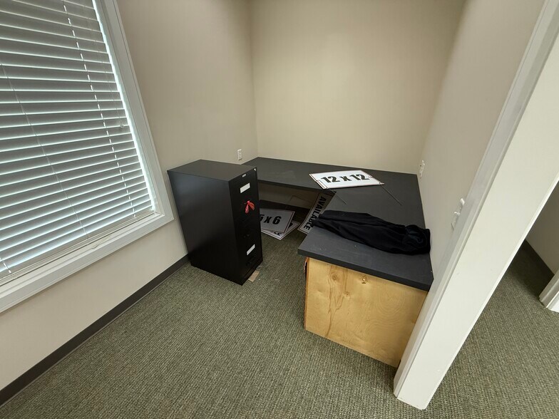 More Photos Of 211B Johnny Mercer Blvd, Savannah Self Storage For Sale