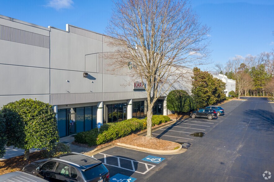 More Photos Of 200 Best Friend Ct, Norcross Warehouse For Lease