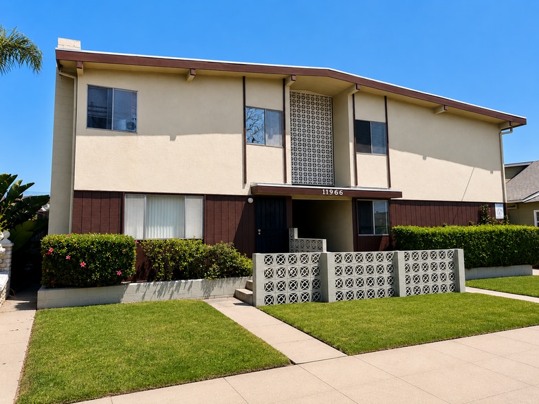 Primary Photo Of 11966 Oxford Ave, Hawthorne Apartments For Sale