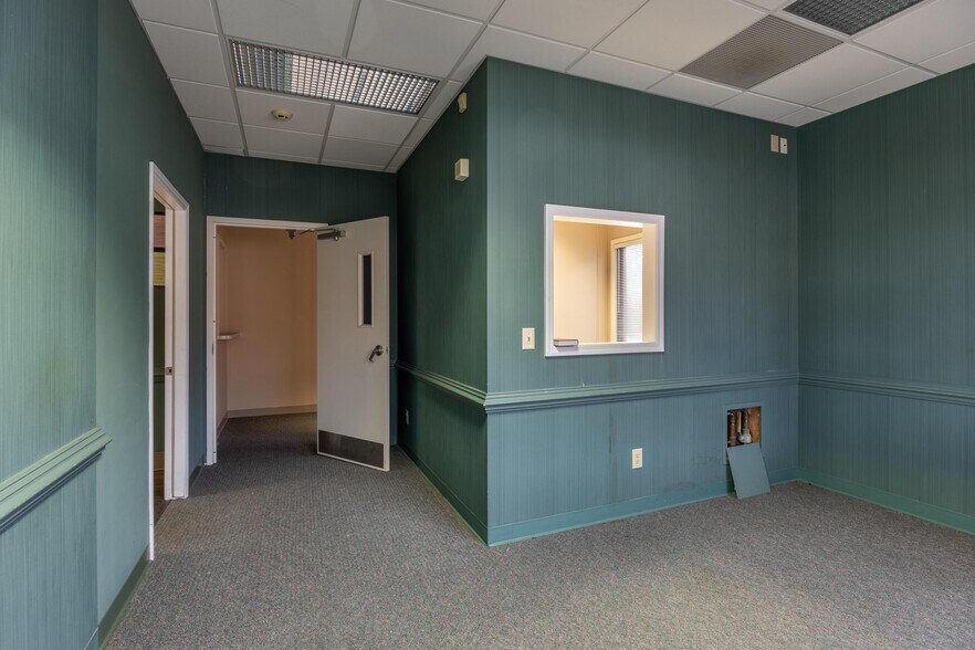 More Photos Of 1494 Stuart Rd NE, Cleveland Medical For Lease