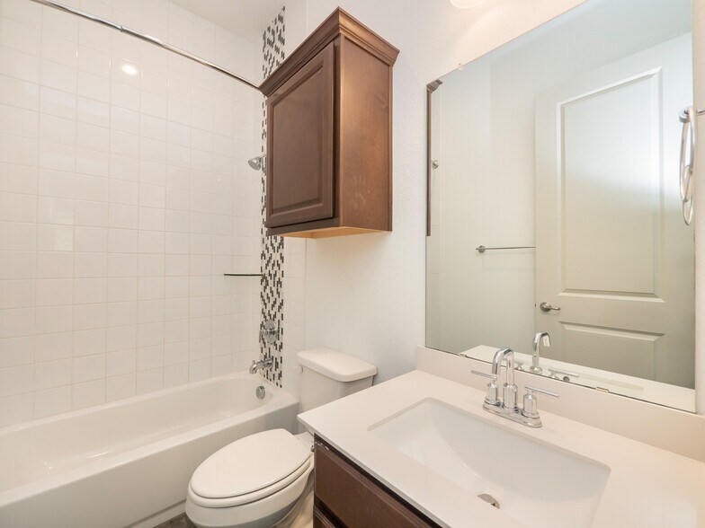More Photos Of 13511 Carpenter Ln, Manchaca Land For Sale