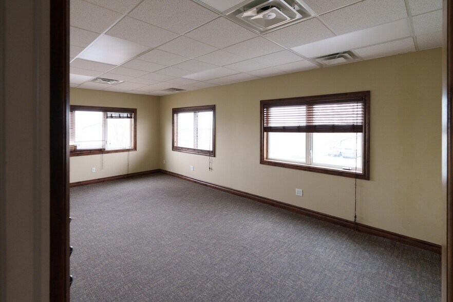 More Photos Of 2441 S 1560 W, Woods Cross Manufacturing For Lease