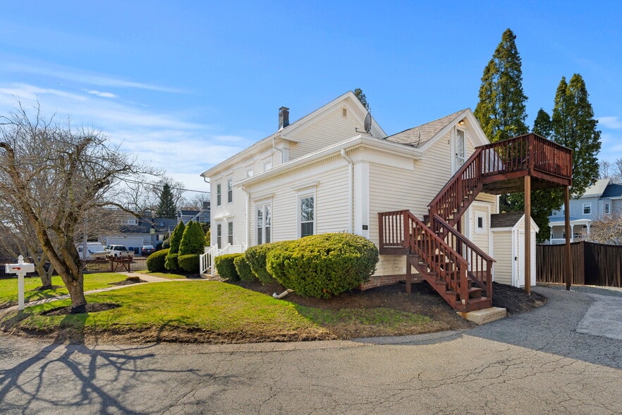 More Photos Of 130 Pine St, Danvers Apartments For Sale