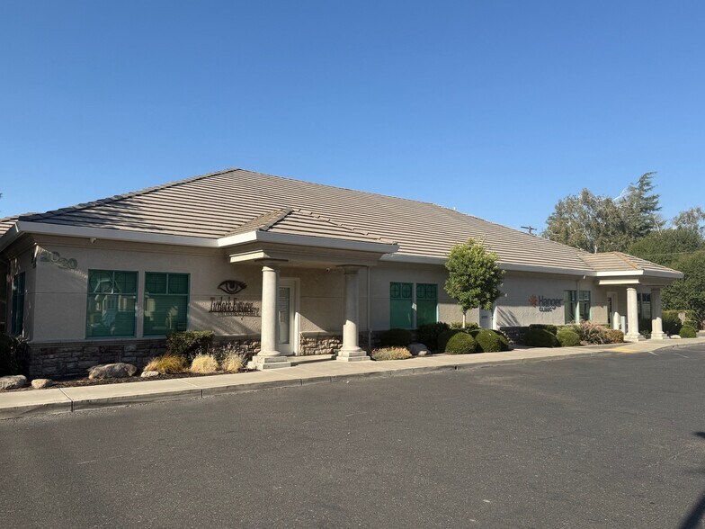 More Photos Of 2020 Colorado Ave, Turlock Office For Sale