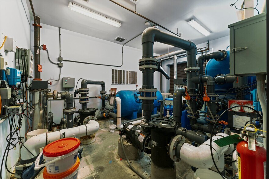 More Photos Of 26447 Hanna Rd, Oak Ridge North Swimming Pool For Sale