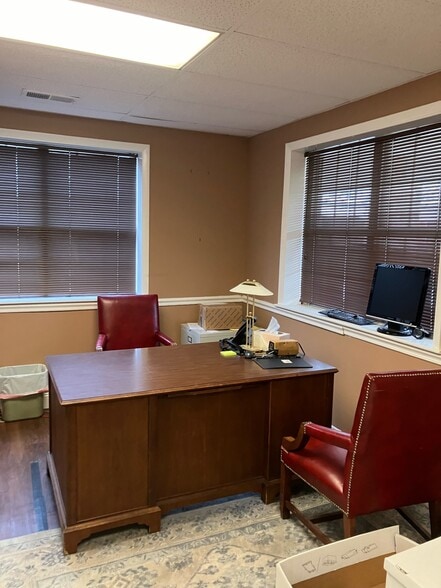 More Photos Of 14300 Gallant Fox Ln, Bowie Medical For Sale