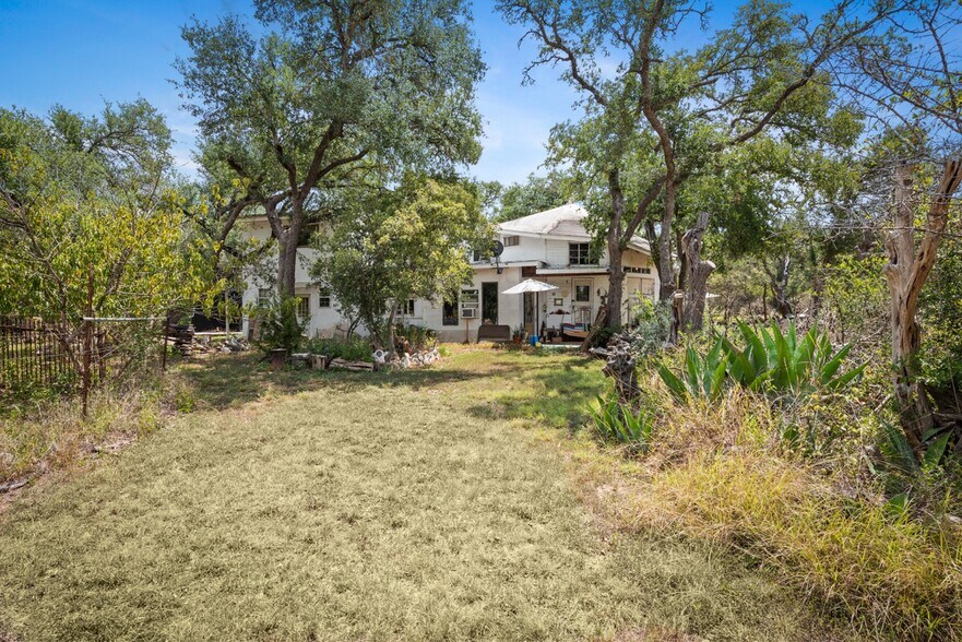 More Photos Of 501 Limestone Ln, Driftwood Specialty For Sale