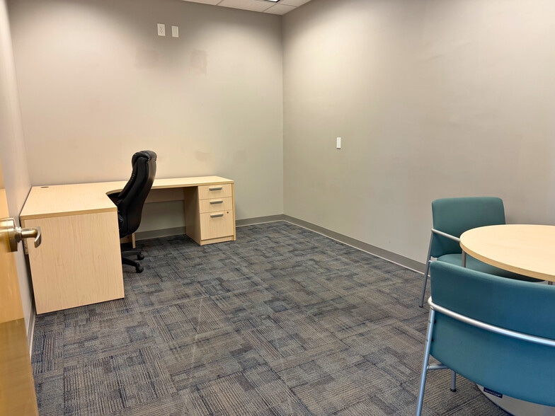 More Photos Of 2990 N Perryville Rd, Rockford Coworking Space