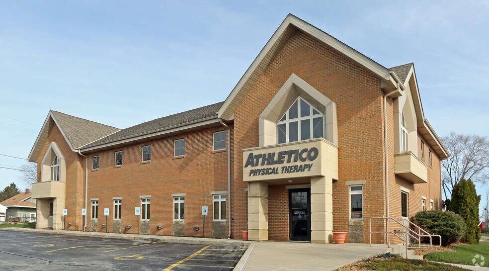 Primary Photo Of 6926 39th Ave, Kenosha Medical For Lease