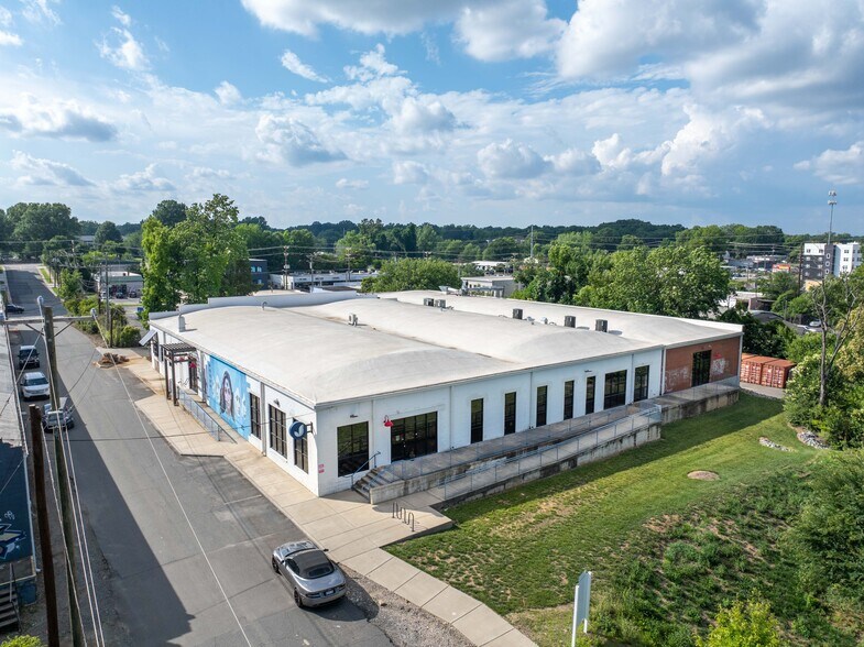 More Photos Of 123 E 27th St, Charlotte Storefront Retail Office For Lease