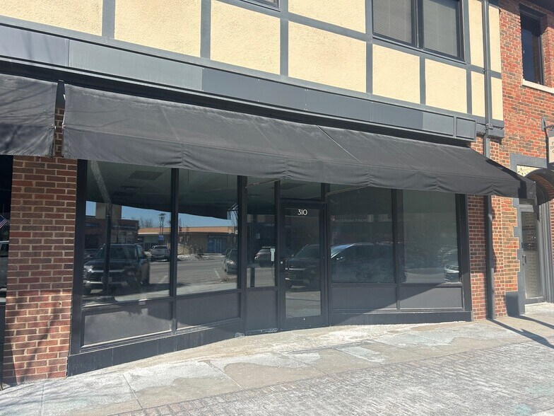 More Photos Of 300-318 Armour Rd, North Kansas City Office For Lease
