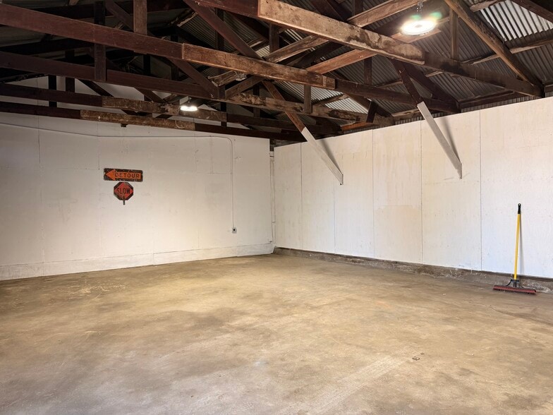More Photos Of 923-927 Arguello St, Redwood City Flex For Lease