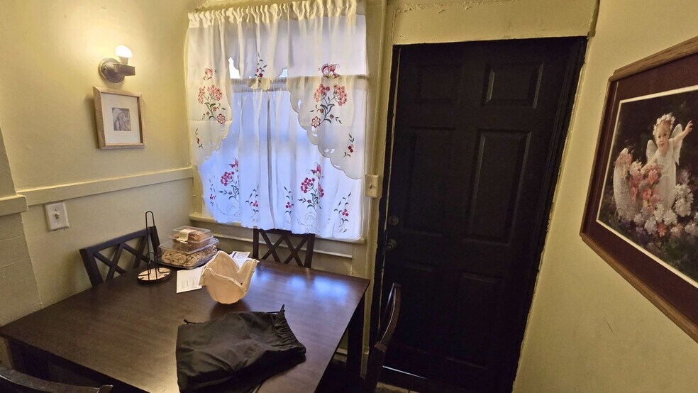 More Photos Of 132 Main St, Binghamton Apartments For Sale
