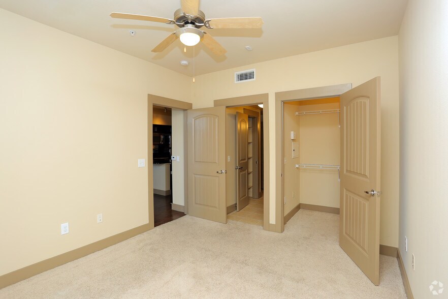 More Photos Of 1325 N Walker Ave, Oklahoma City Apartments For Lease