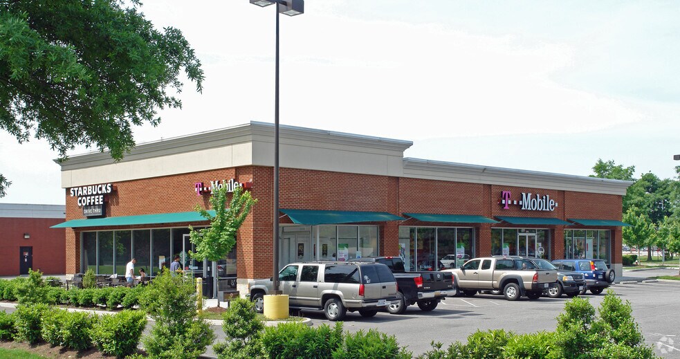 Primary Photo Of 660 Phoenix Dr, Virginia Beach General Retail For Lease