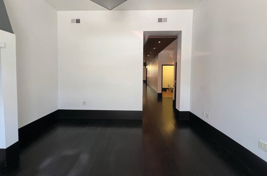 More Photos Of 506-508 14th St, San Francisco Storefront Retail Residential For Lease