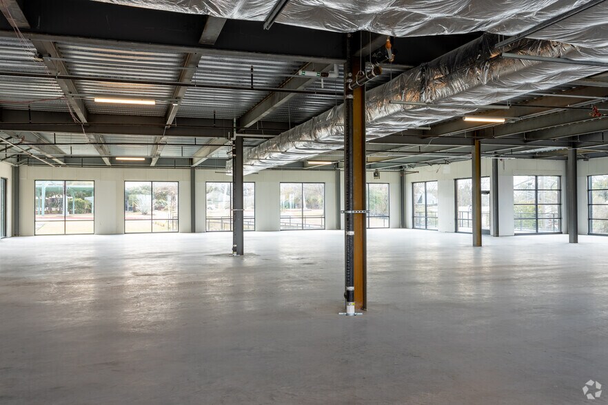 More Photos Of 3601 S Congress Ave, Austin Office For Lease
