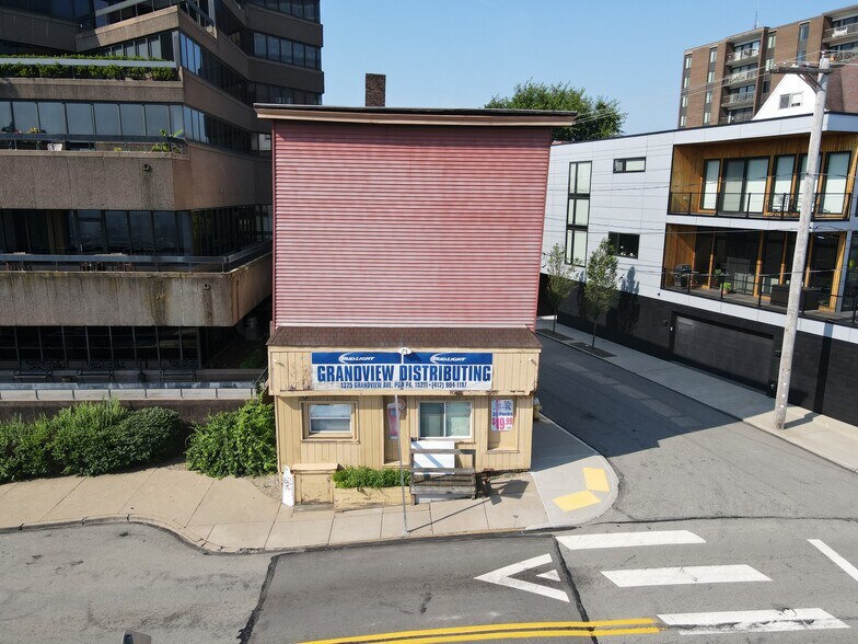 More Photos Of 1325 Grandview Ave, Pittsburgh Storefront Retail Residential For Sale