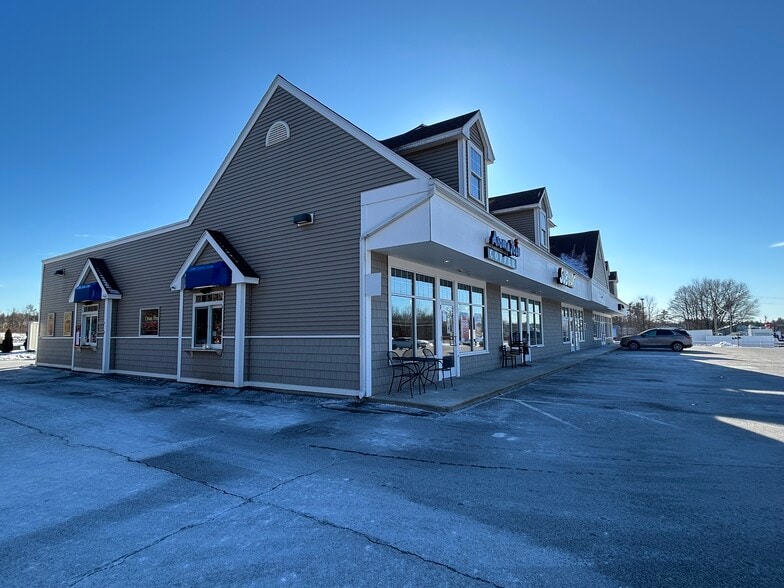 More Photos Of 71 Calef Hwy, Lee Storefront Retail Office For Sale