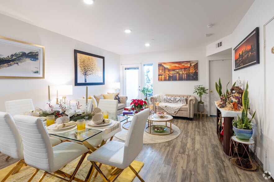 More Photos Of 18528 Chase St, Northridge Apartments For Sale