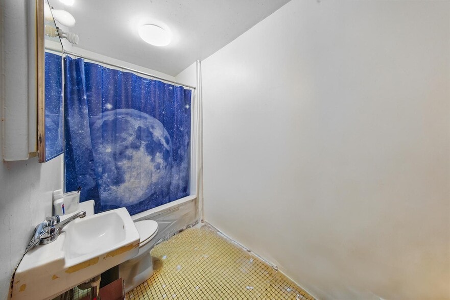 More Photos Of , Bridgeport Multifamily For Sale