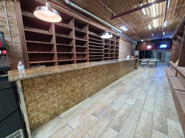 More Photos Of 212 Magazine St, New Orleans Storefront Retail Residential For Lease