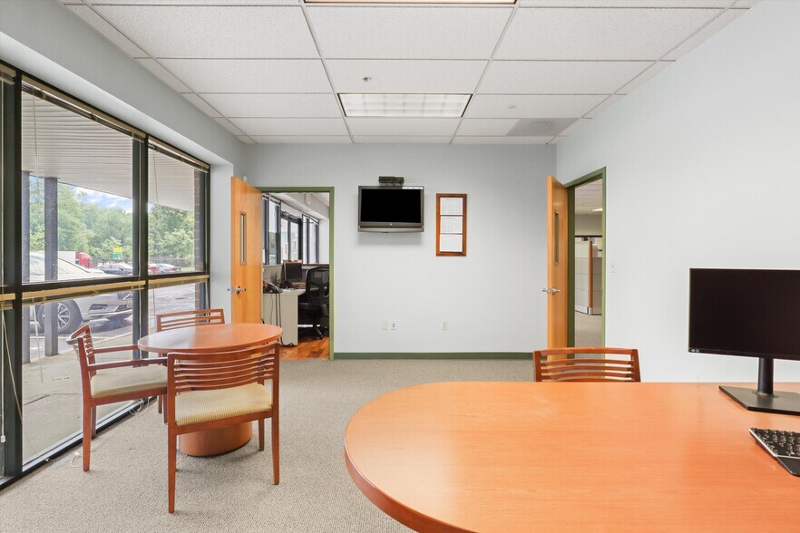 More Photos Of 339 Buschs Frontage Rd, Annapolis Medical For Sale