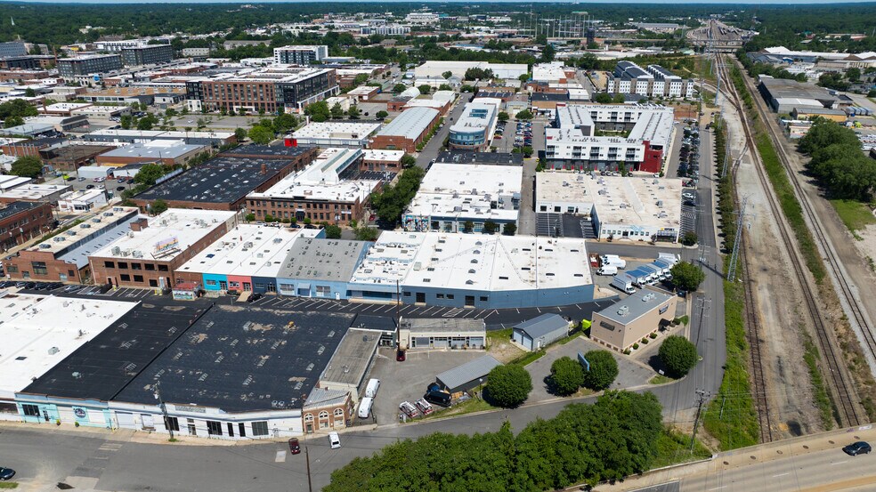 More Photos Of 1726 Altamont Ave, Richmond Warehouse For Lease