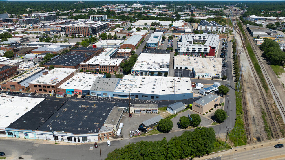 More Photos Of 1726 Altamont Ave, Richmond Warehouse For Lease