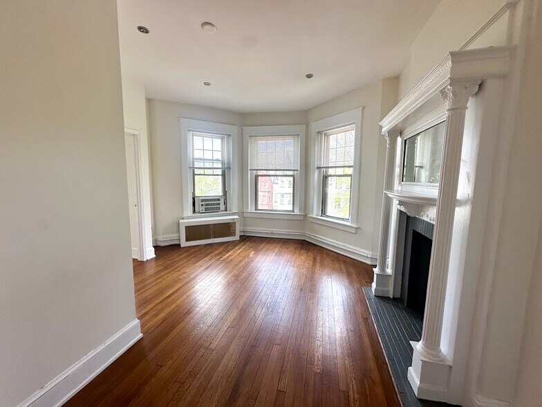 More Photos Of 3427 13th St NW, Washington Apartments For Sale