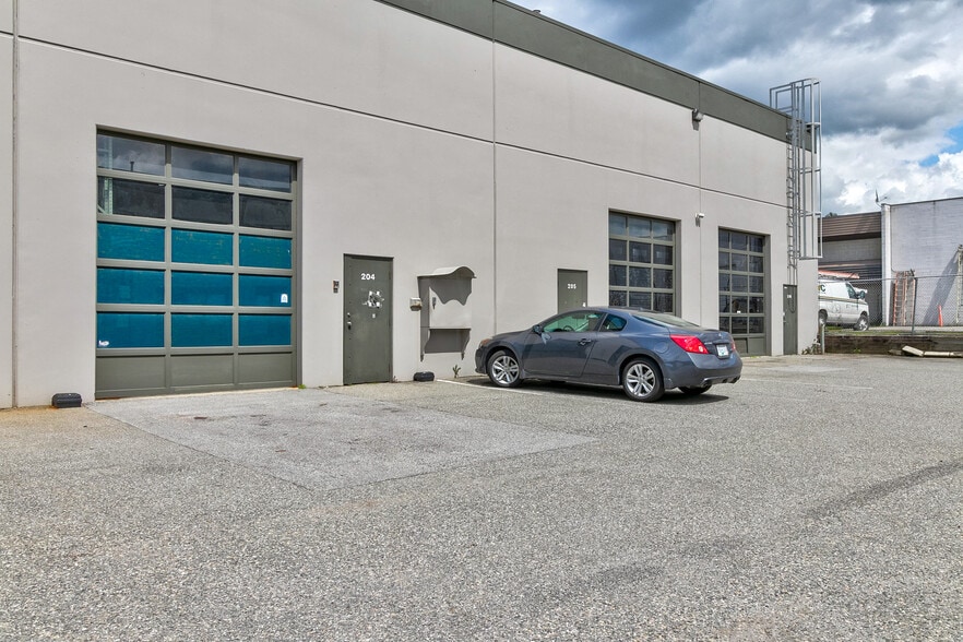 More Photos Of 17957 55th Ave, Surrey Warehouse For Sale