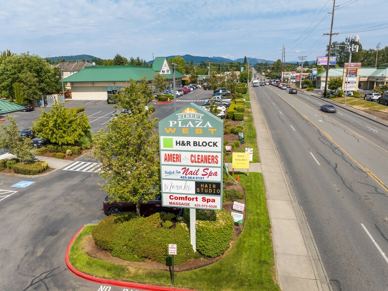 More Photos Of 3904 NE 4th St, Renton Storefront For Sale