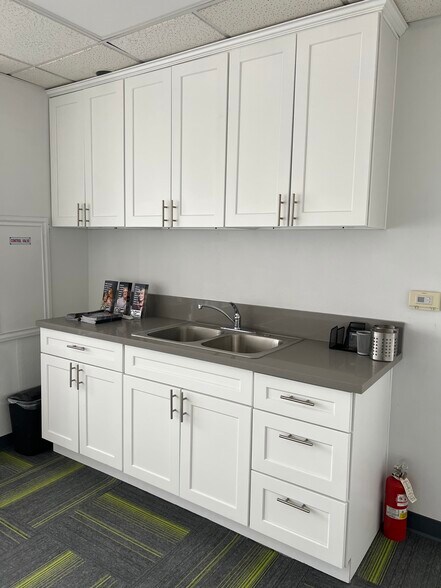 More Photos Of 2550 W Main St, Alhambra Medical For Lease