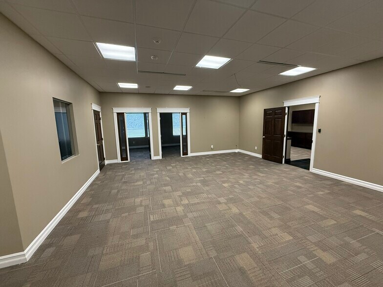 More Photos Of 60 Main St, Hamburg Office For Lease