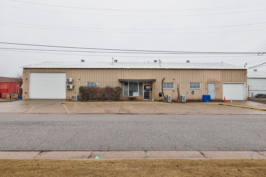 More Photos Of 3003 N Oklahoma Ave, Oklahoma City Manufacturing For Sale