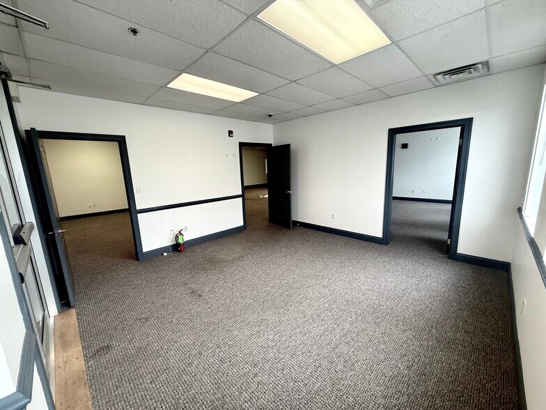 More Photos Of 1111 Van Voorhis Rd, Morgantown Medical For Lease