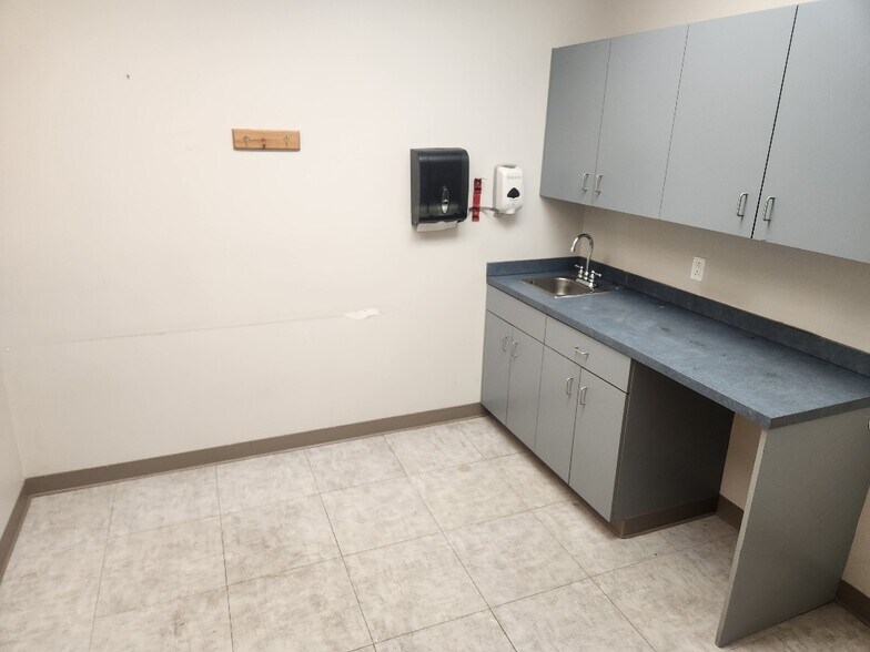 More Photos Of 764 Campbell Ave, West Haven Office For Sale