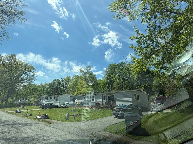 More Photos Of 1-27 Oak Dr, Buena Vista Manufactured Housing Mobile Home Park For Sale