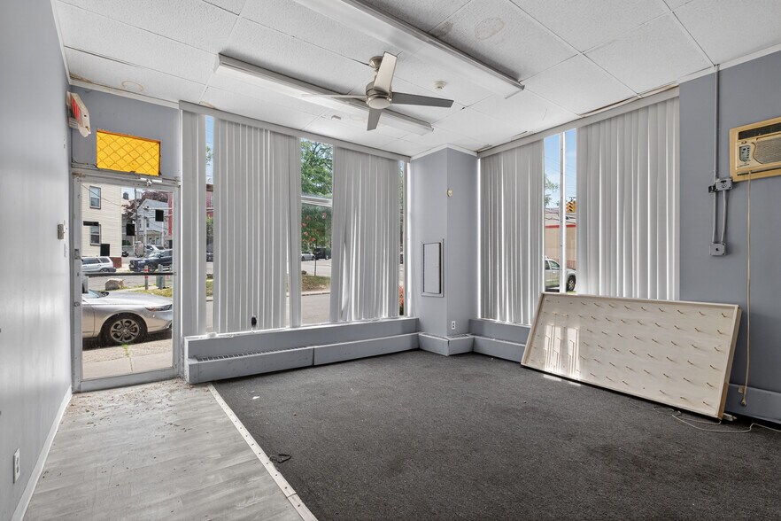 More Photos Of 124 Lincoln Ave, Mount Vernon Office For Sale