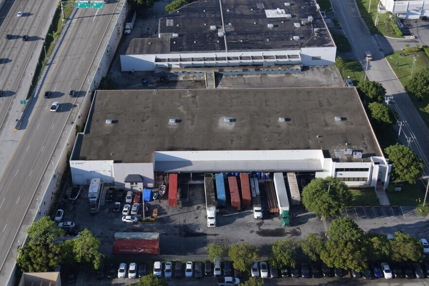 More Photos Of 1325 NW 78th Ave, Doral Warehouse For Lease