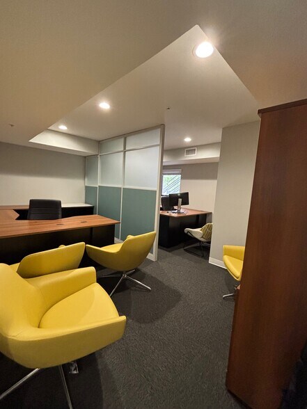 More Photos Of 701 E South St, Orlando Office For Sale