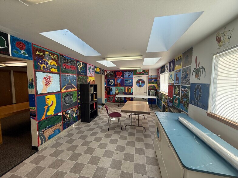 More Photos Of 210 Tacoma St, Grants Pass Rehabilitation Center For Sale