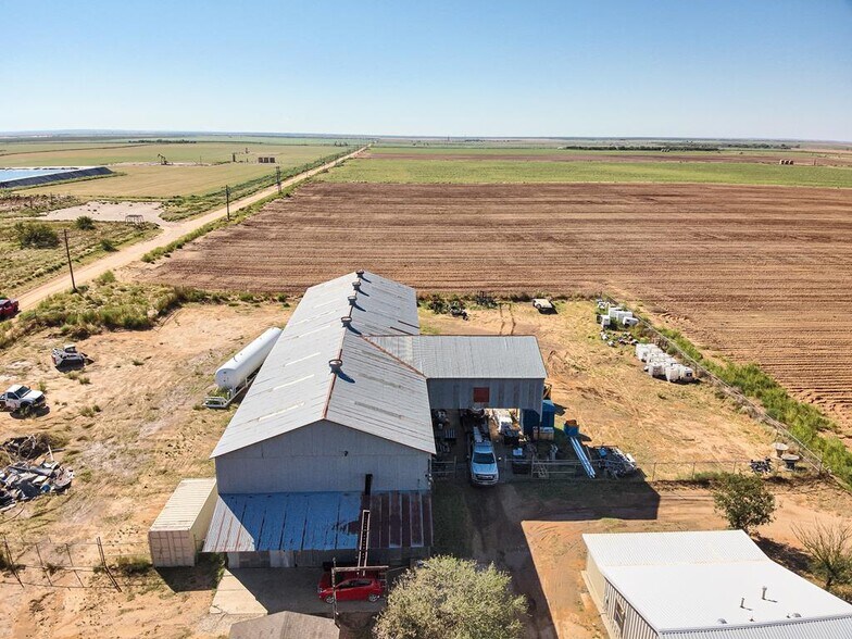 More Photos Of 7007 Farm to Market 846, Knott Office For Sale