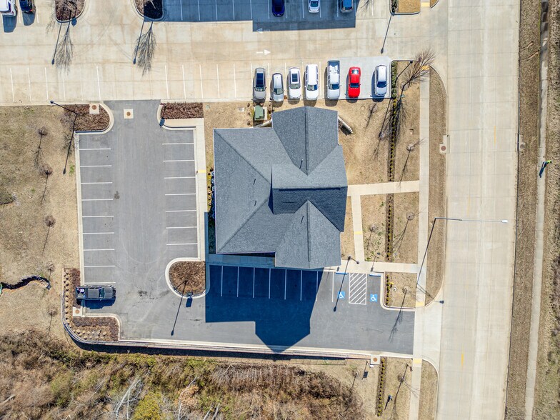 More Photos Of 9001 Ra Young Jr Dr, Fort Smith Apartments For Sale