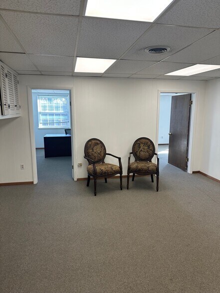More Photos Of 3960 Harlem Rd, Amherst Medical For Lease