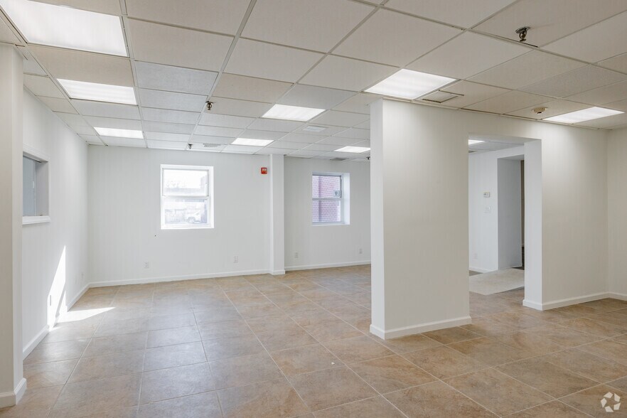 More Photos Of 35 Obrien St, Kearny Manufacturing For Lease