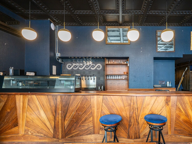 More Photos Of 24-28 Wall St, Asheville Storefront Retail Office For Lease