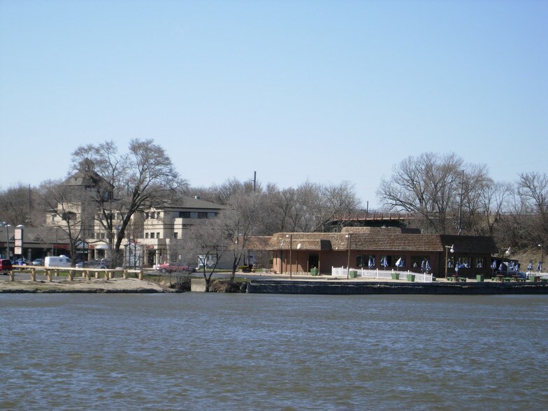 More Photos Of 320 N 2nd St, St Charles Restaurant For Sale