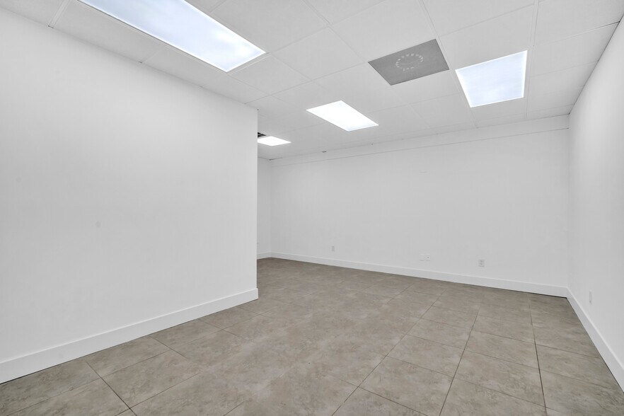 More Photos Of 3900 W Commercial Blvd, Fort Lauderdale Office For Lease