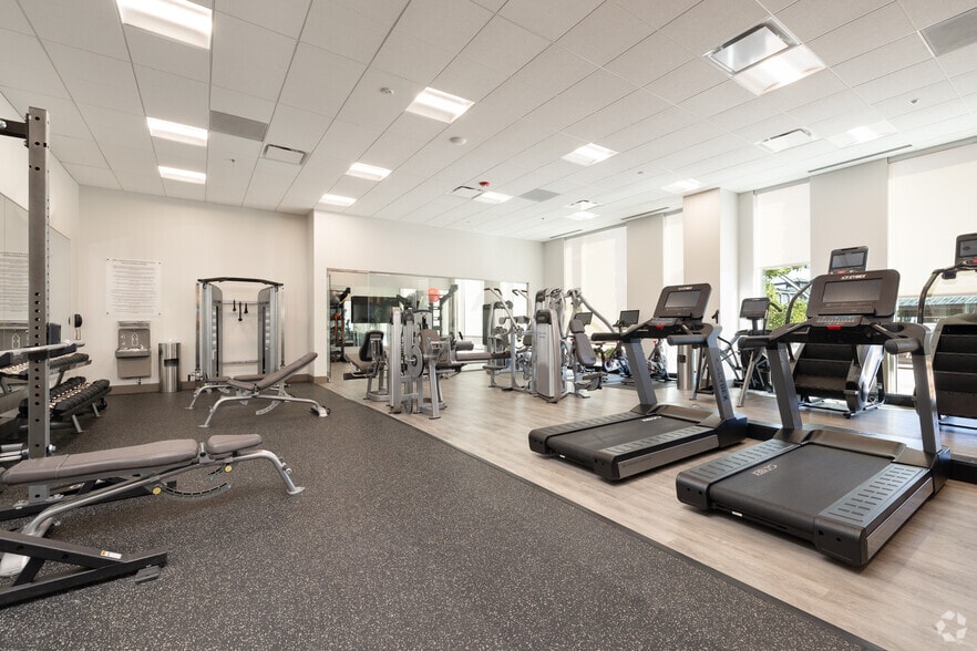 More Photos Of 9380 Station St, Lone Tree Office For Lease